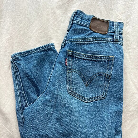 Levis size 24 high loose taper jeans - Picture 1 of 4